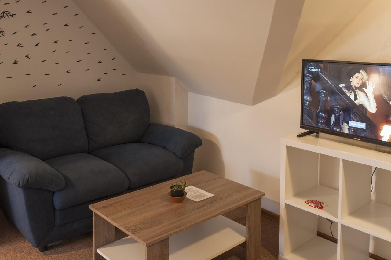 Penzion U Nádraží Horšovský Týn Esterno foto