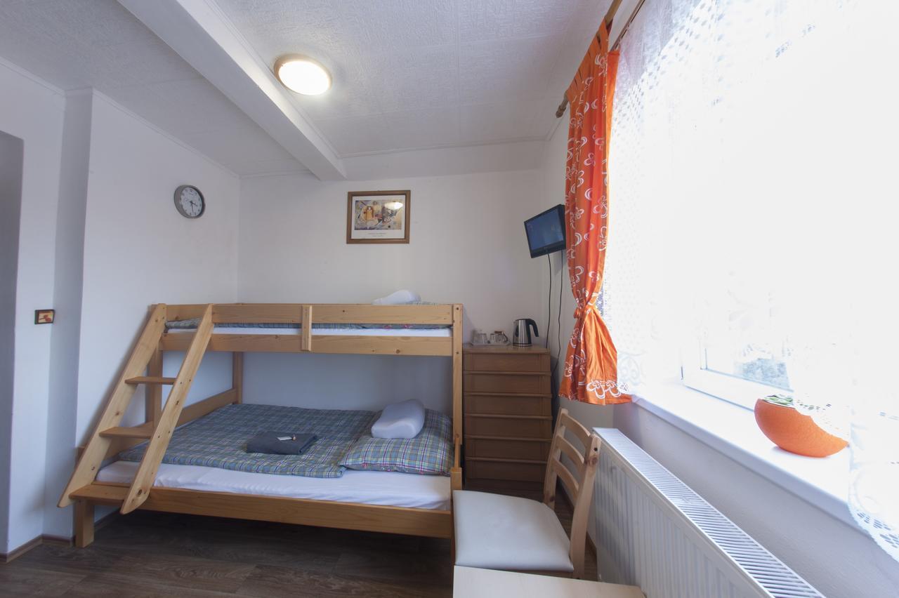 Penzion U Nádraží Horšovský Týn Esterno foto
